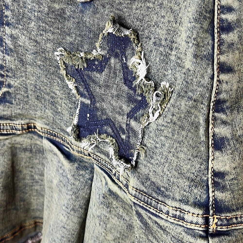Hot Topic Denim Frayed Star Patch Pleated Mini Skirt Size Medium - Picture 4 of 5